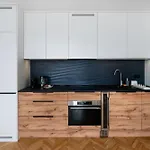 Piotrkowska - Location, Parking, Workspace - By Rentujemy *