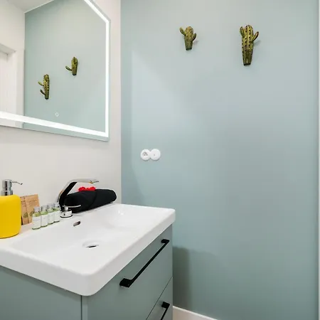 Apartman Piotrkowska - Location, Parking, Workspace - By Rentujemy Łódź