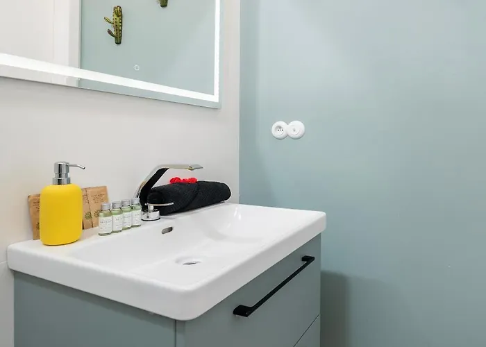 Piotrkowska - Location, Parking, Workspace - By Rentujemy * Łódź